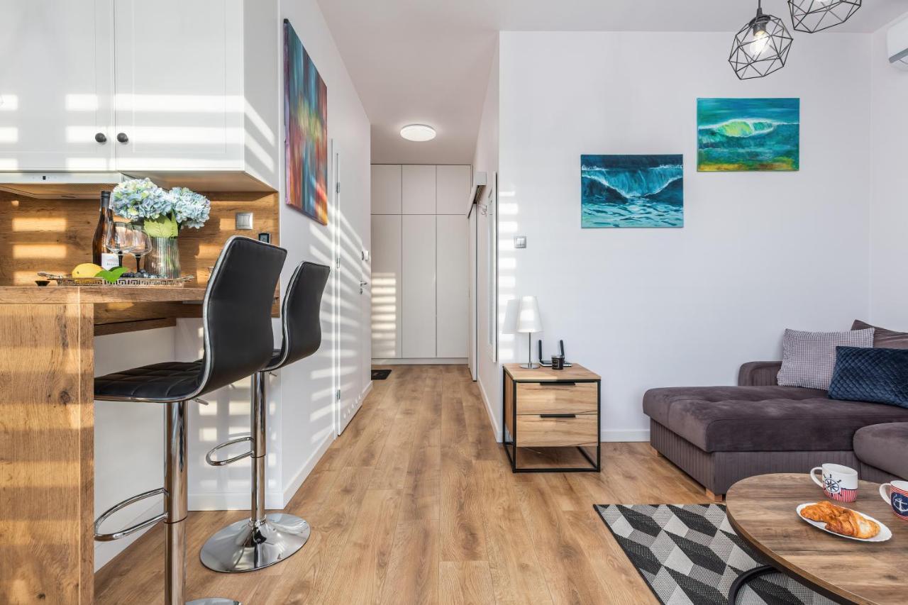 Blue Wave By Renters *
